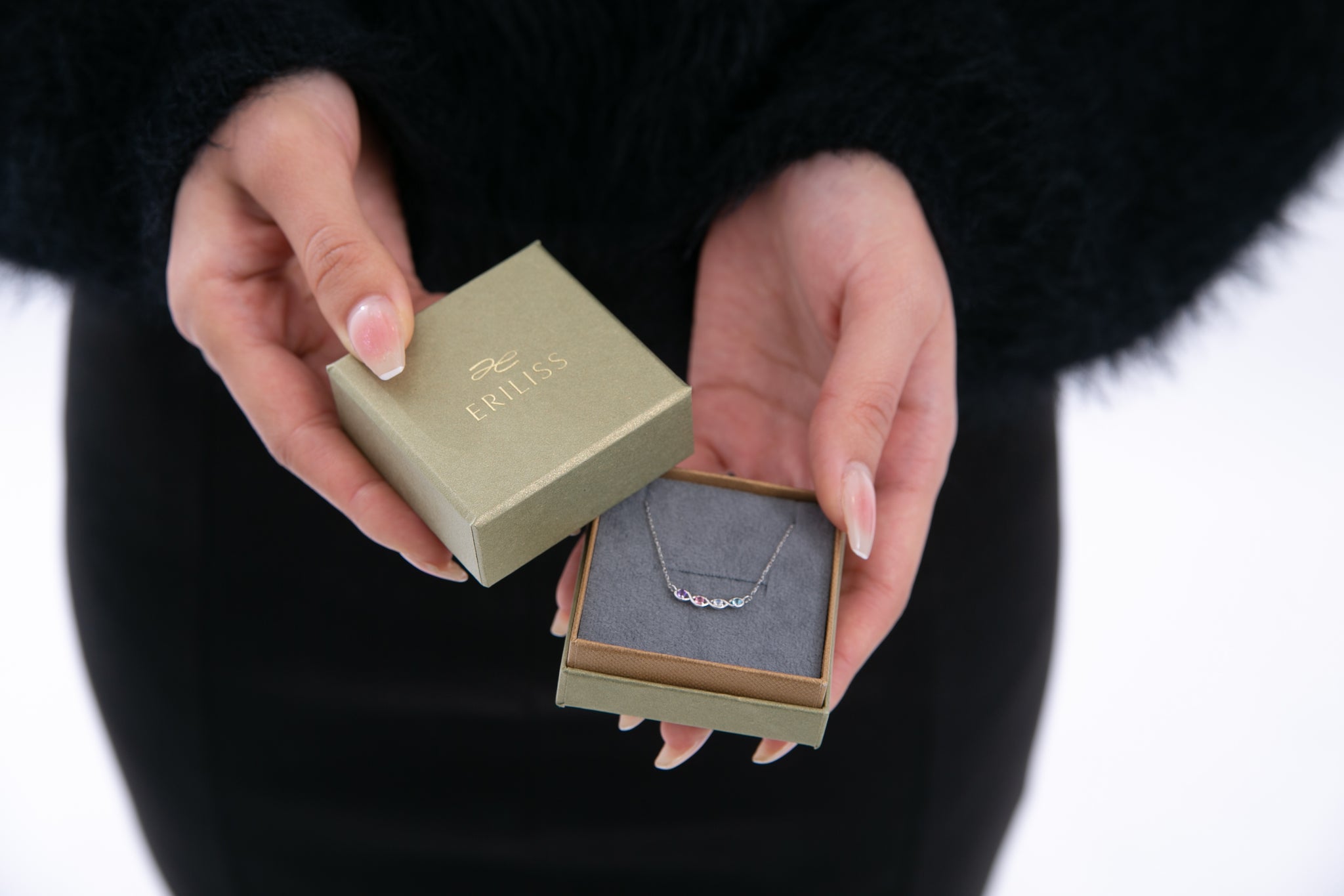 4 JEWEL NECKLACE｜誕生石をセレクトメイドするファミリー